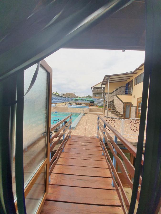 Hotel Lake View Sarichioi Exterior foto